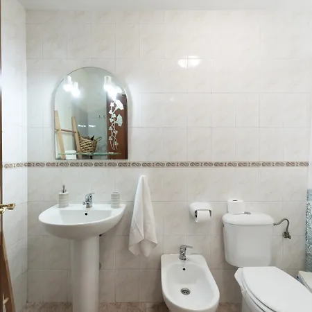 Leoncio Apartment *