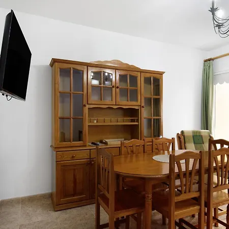 Leoncio Apartment *